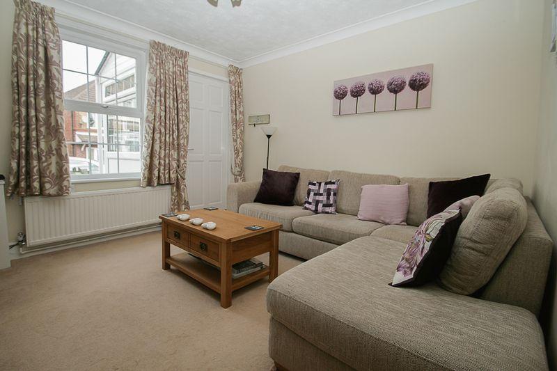 2 Bedroom Attached To Let In Great Brooms Road Tunbridge