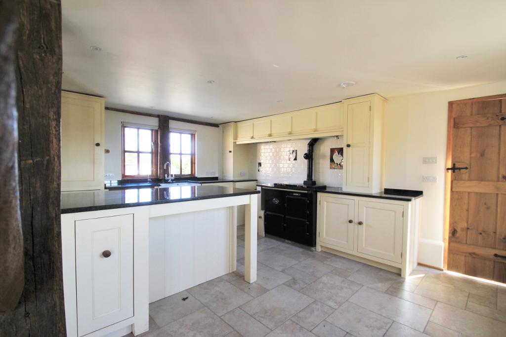 4 Bedroom Barn To Let In Chickenden Lane Staplehurst Kent Tn12