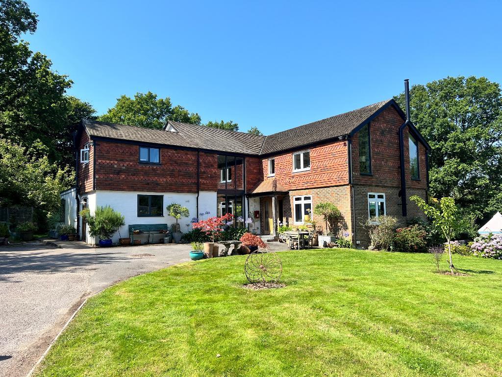 Tongs Wood Drive, Hawkhurst, Kent, TN18 5DS