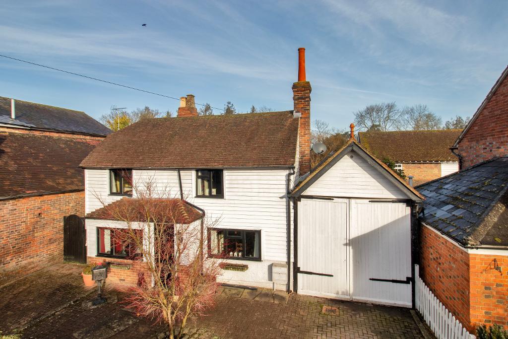 Chapel Lane, Staplehurst, Kent, TN12 0AJ