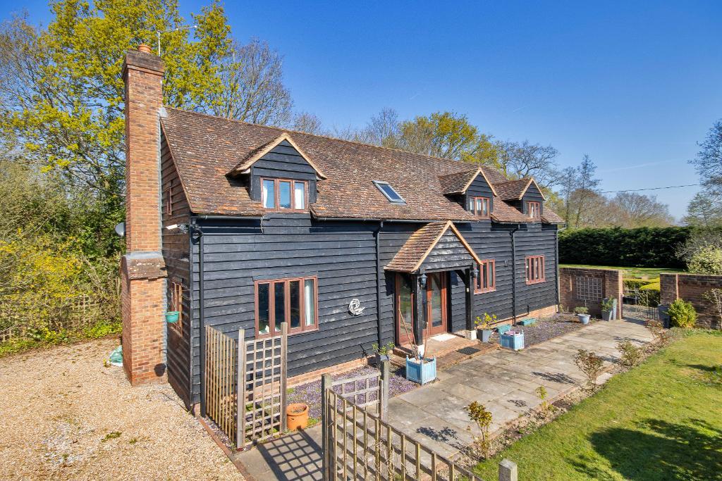 Bettenham Lane, Biddenden, Kent, TN27 8LS