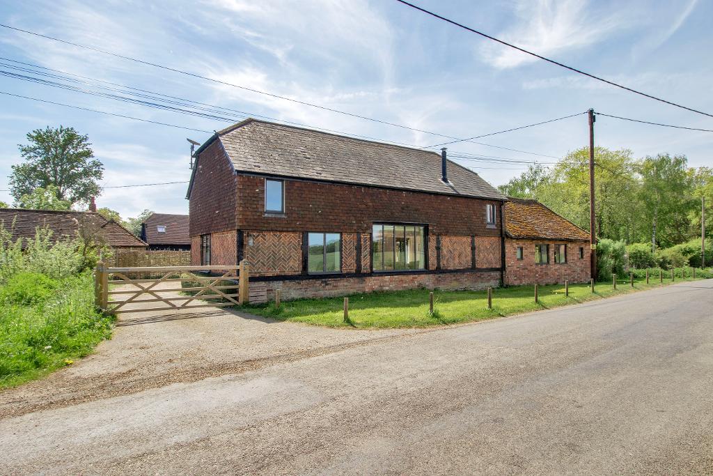 Plumtree Road, Hawkenbury, Kent, TN27 9PD