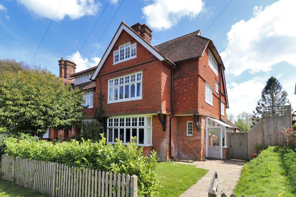 West Terrace, Cranbrook, Kent, TN17 3LG