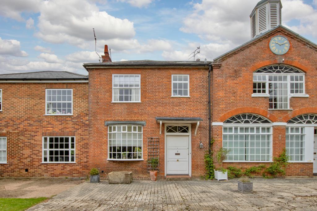 Risden Clock House, Rye Road, Hawkhurst, Kent, TN18 5DP