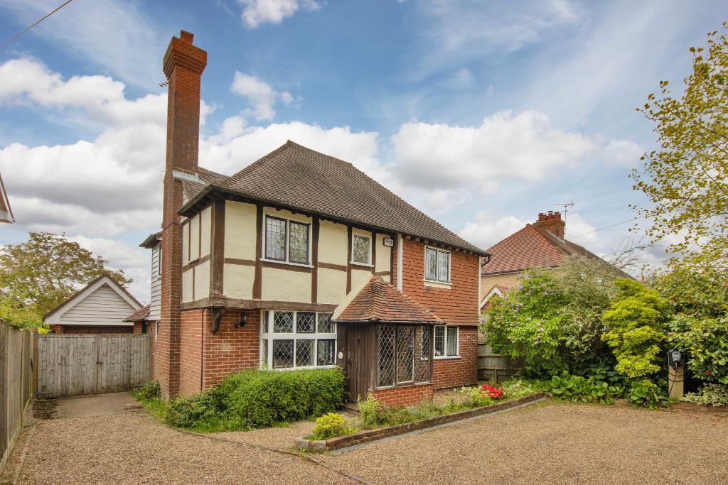 Cranbrook Road, Goudhurst, Kent, TN17 1DR