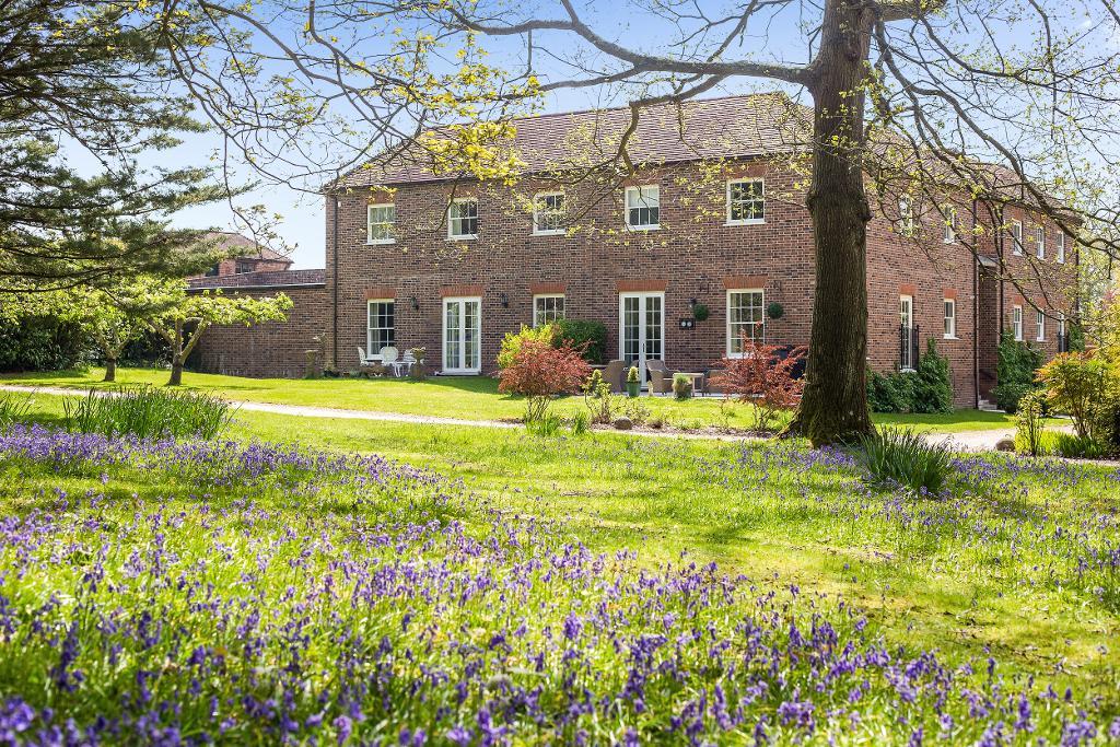 Coach House Mews, Great Maytham Hall, Rolvenden, Kent, TN17 4NE