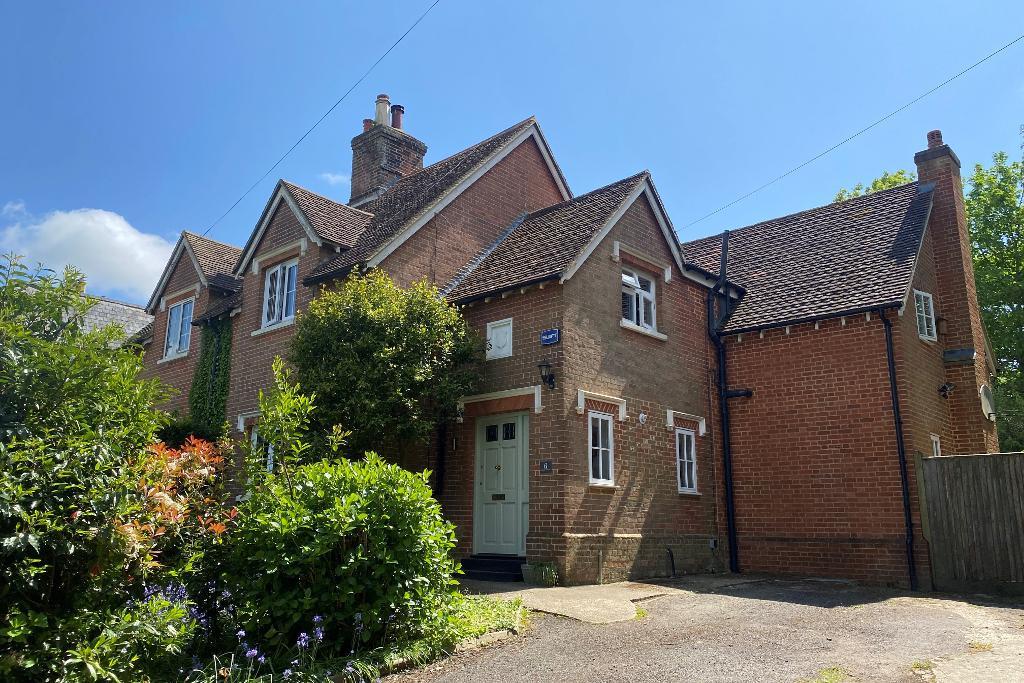 Lillesden Cottages, Hawkhurst, Kent, TN18 4NS