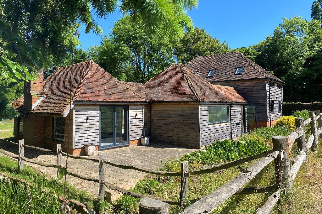 Frittenden Road, Biddenden, Kent, TN27 8LF