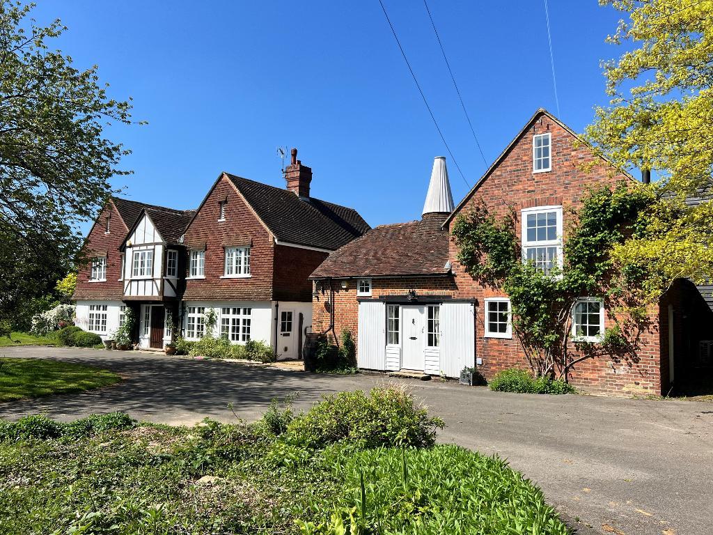 Spongs Lane, Sissinghurst, Kent, TN17 2AH