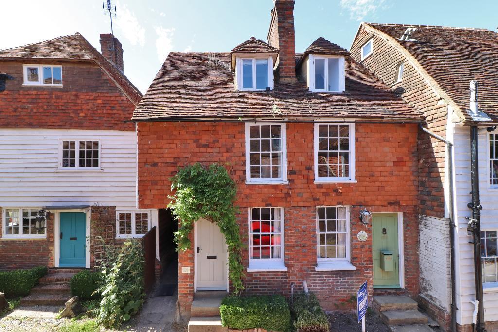 3 Tippens Close, Cranbrook, Kent, TN17 3AE