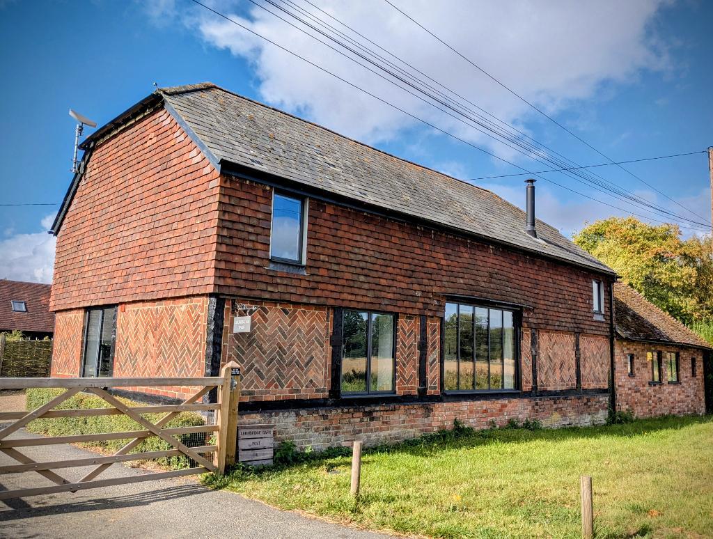 Plumtree Road, Hawkenbury, Kent, TN27 9PD