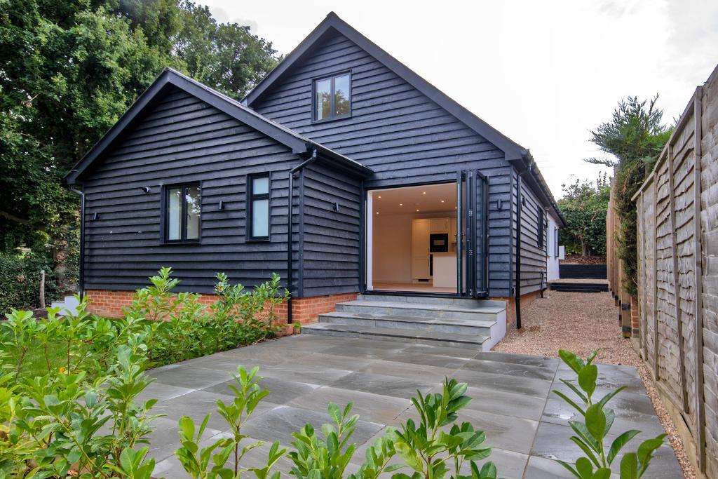 Rolvenden Road, Benenden, Kent, TN17 4BU