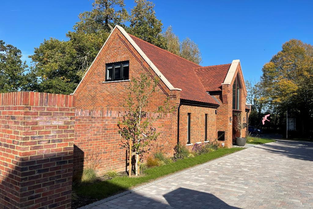 Little Randolph Farm, Tenterden Road, Biddenden, Kent, TN27 8BG