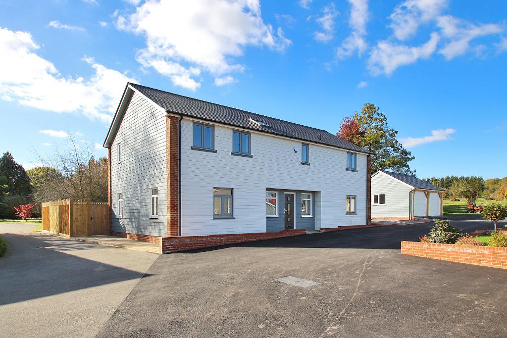 Little Dale Farm, Colliers Green, Kent, TN17 2LS