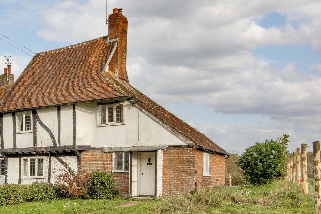 Little Pattenden Cottages, Goudhurst, Kent, TN17 2QU