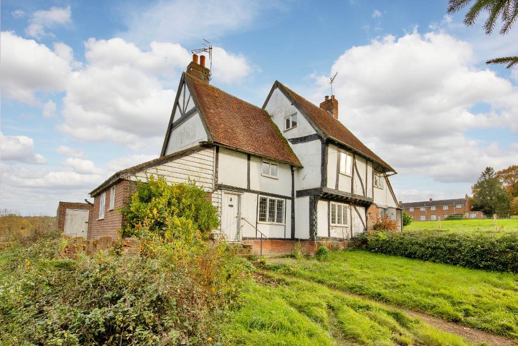 Little Pattenden Cottages, Goudhurst, Kent, TN17 2QU