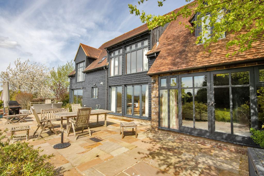 Rye Road, Hawkhurst, Kent, TN18 5DW