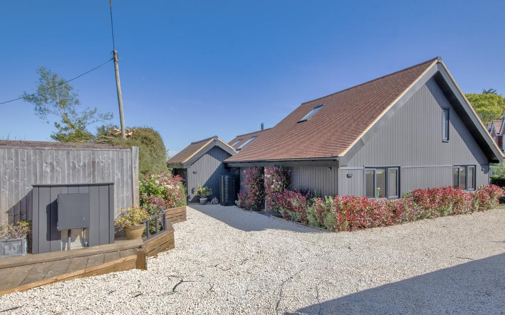 Station Road, Northiam, E Sussex, TN31 6QL