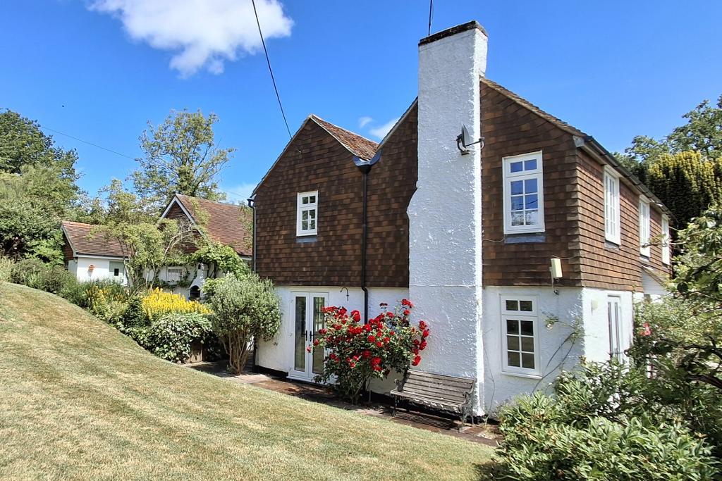 Lovehurst Lane, Staplehurst, Kent, TN12 0EY