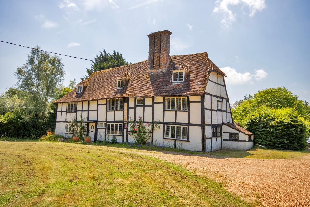 Headcorn Road, Biddenden, Kent, TN27 8JN