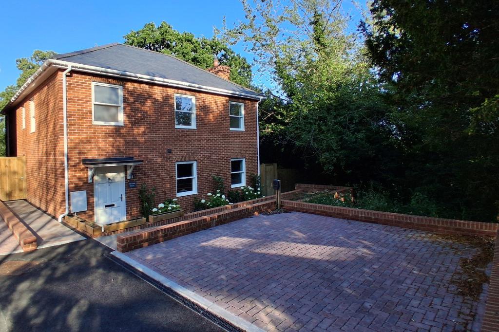 Waterloo Road, Cranbrook, Kent, TN17 3JQ