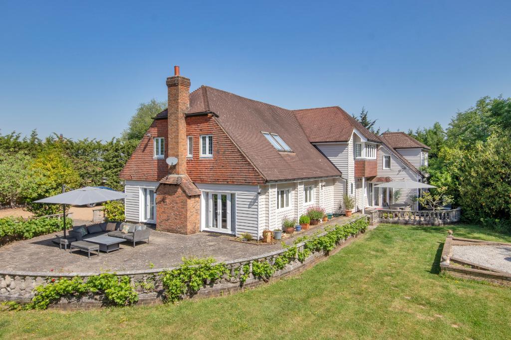 Tenterden Road, Biddenden, Kent, TN27 8BH
