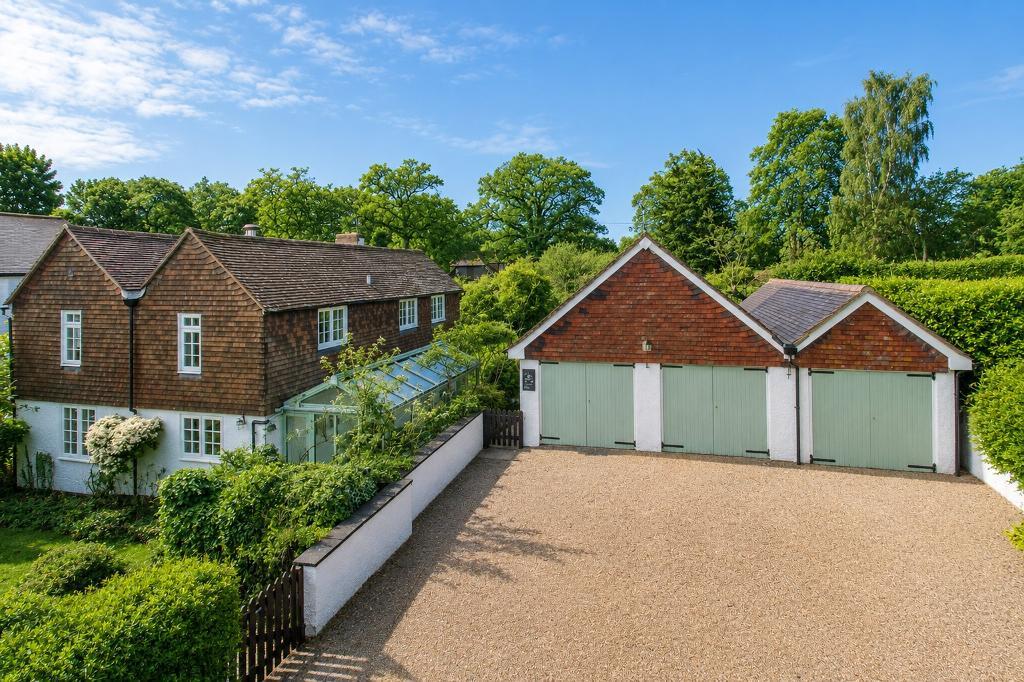 Lovehurst Lane, Staplehurst, Kent, TN12 0EY