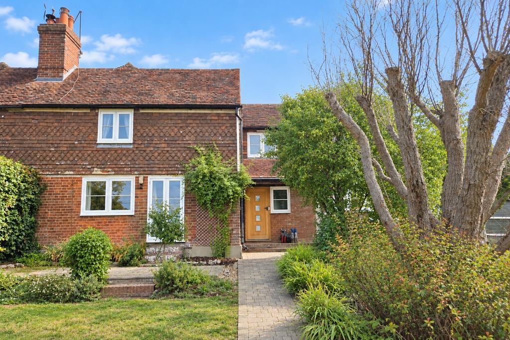 Elphicks Farm Cottages, Spelmonden Lane, Horsmonden, Kent, TN12 8EL