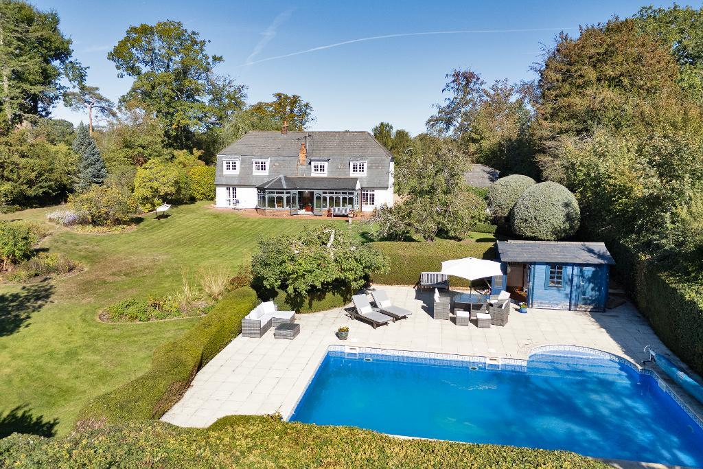 Horns Road, Hawkhurst, Kent, TN18 4QU